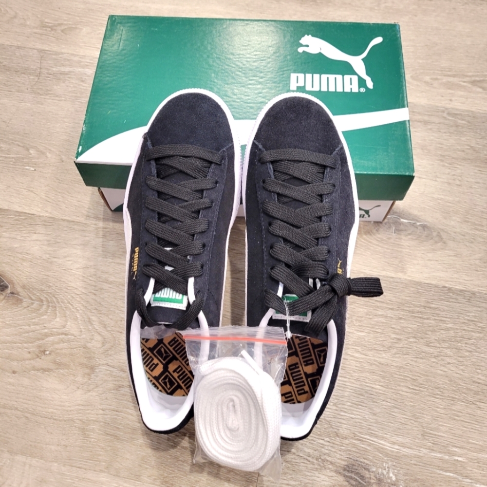 NWT Women's Puma Suede Classic XXI Sneakers Black/White